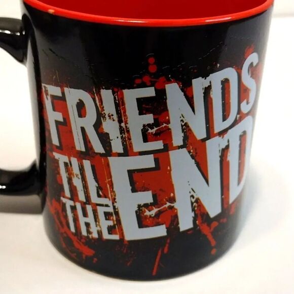 CHUCKY Childs Play Red Halloween Oversized Coffee Mug NWT - Picture 9 of 16